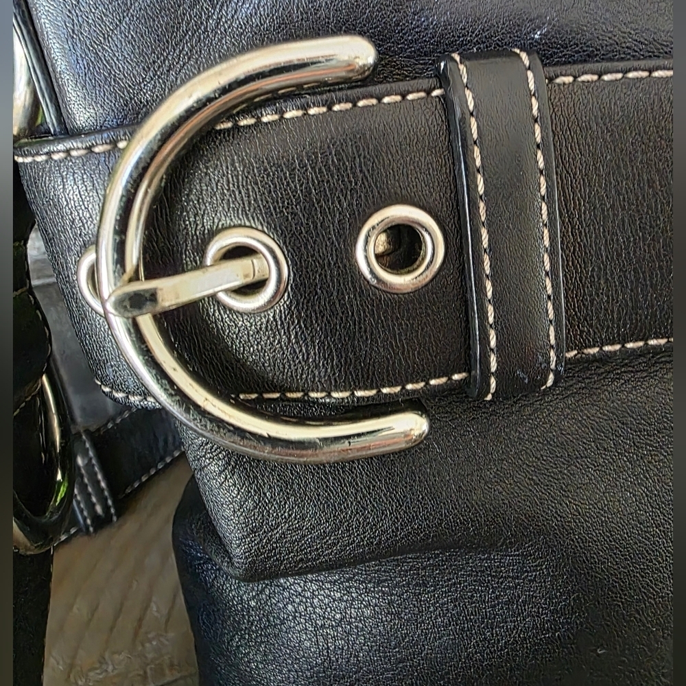 Vintage Coach Black Leather SOHO Crossbody/Shoulder Bag - Picture 8 of 9